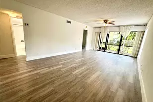 159 NW 70th St, Boca Raton, FL 33487 - Photo 8