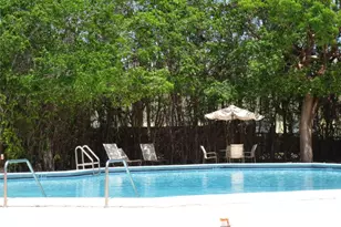 102 Royal Pk Dr, Oakland Park, FL 33309 - Photo 20