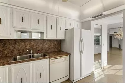 4090 NW 42nd Avenue #309, Lauderdale Lakes, FL 33319 - Photo 10
