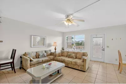 3025 Guildford B #3025, Boca Raton, FL 33434 - Photo 8