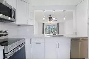 401 SE 3rd St, Dania Beach, FL 33004 - Photo 6