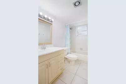 401 SE 3rd Street #308, Dania Beach, FL 33004 - Photo 18