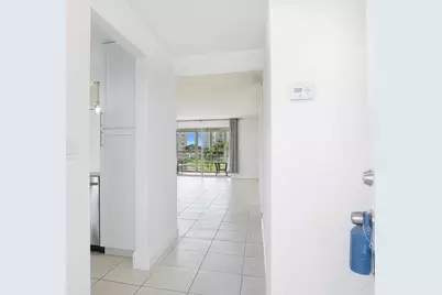 401 SE 3rd Street #308, Dania Beach, FL 33004 - Photo 4