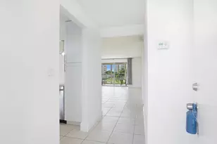 401 SE 3rd St, Dania Beach, FL 33004 - Photo 4