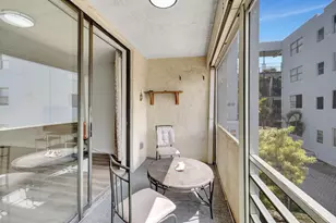 2800 Somerset Dr, Lauderdale Lakes, FL 33311 - Photo 24
