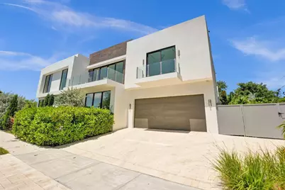 1111 SE 9th Avenue, Fort Lauderdale, FL 33316 - Photo 2