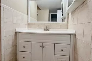 4014 NW 87th Ave, Sunrise, FL 33351 - Photo 6