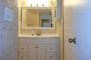 4014 NW 87th Ave, Sunrise, FL 33351 - Photo 14