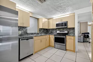 1910 SW 98th Terrace, Miramar, FL 33025 - Photo 10