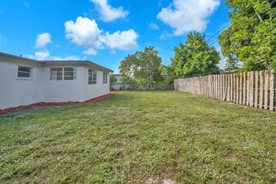 4911 NW 16th Street, Lauderhill, FL 33313 - Photo 32