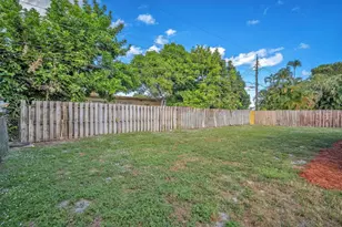 4911 NW 16th St, Lauderhill, FL 33313 - Photo 36