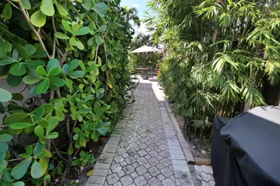 2625 E Gulfstream Lane, Fort Lauderdale, FL 33312 - Photo 46