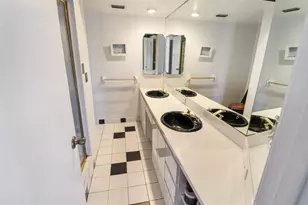 2625 E Gulfstream Ln, Fort Lauderdale, FL 33312 - Photo 20