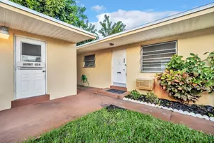 2241 Monroe St, Hollywood, FL 33020 - Photo 2