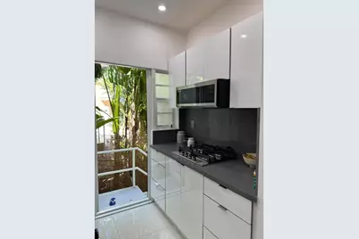 1540 Euclid Avenue #106, Miami Beach, FL 33139 - Photo 2