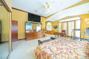 14630 Luray Rd, Fort Lauderdale, FL 33330 - Photo 30