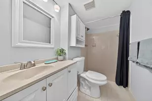 2920 NE 8th Terrace, Oakland Park, FL 33334 - Photo 24