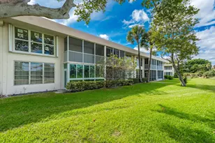 2951 S Palm Aire Dr, Pompano Beach, FL 33069 - Photo 30