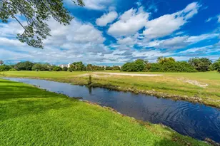 2951 S Palm Aire Dr, Pompano Beach, FL 33069 - Photo 2