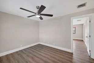 1401 NE 9th St, Fort Lauderdale, FL 33304 - Photo 46