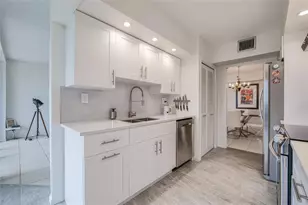 7100 Radice Ct, Lauderhill, FL 33319 - Photo 10