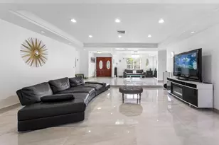 19885 NE 22nd Ave, Miami, FL 33180 - Photo 38