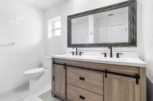 19885 NE 22nd Ave, Miami, FL 33180 - Photo 48