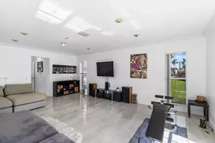 19885 NE 22nd Ave, Miami, FL 33180 - Photo 26