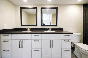 1700 Embassy Dr Unit, West Palm Beach, FL 33401 - Photo 22