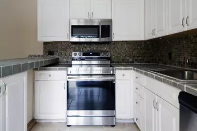 1700 Embassy Drive #402, West Palm Beach, FL 33401 - Photo 14