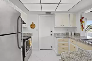 4305 NW 49th Dr, Tamarac, FL 33319 - Photo 10