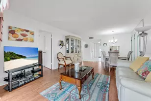 8950 Sunrise Lakes Blvd, Sunrise, FL 33322 - Photo 8