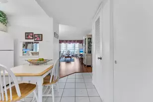 8950 Sunrise Lakes Blvd, Sunrise, FL 33322 - Photo 4