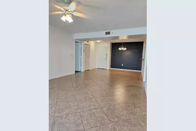 2731 Ocean Club Boulevard #106, Hollywood, FL 33019 - Photo 4