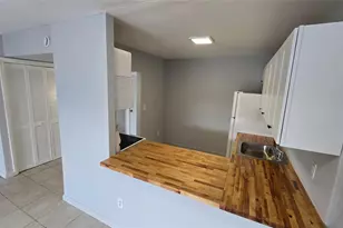 15221 NE 6th Ave, Miami, FL 33162 - Photo 4