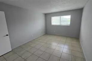 15221 NE 6th Ave, Miami, FL 33162 - Photo 10