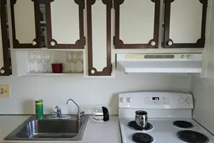 1201 Hillcrest Ct, Hollywood, FL 33021 - Photo 4