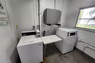 1201 Hillcrest Ct, Hollywood, FL 33021 - Photo 18