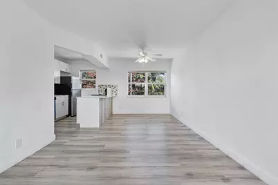 1100 NE 9th Avenue #302, Fort Lauderdale, FL 33304 - Photo 6