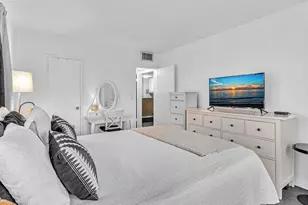 2555 NE 11th St, Fort Lauderdale, FL 33304 - Photo 24