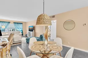 2555 NE 11th St, Fort Lauderdale, FL 33304 - Photo 12