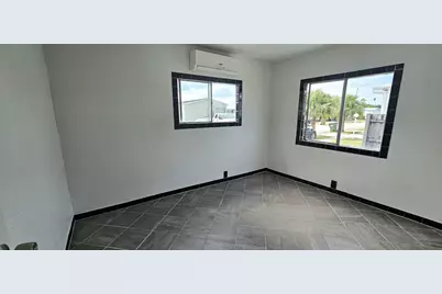 21511 NW 3rd Street, Pembroke Pines, FL 33029 - Photo 10