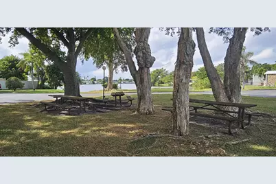 21511 NW 3rd Street, Pembroke Pines, FL 33029 - Photo 24