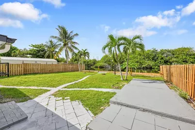 4697 SW 35th Avenue, Fort Lauderdale, FL 33312 - Photo 10