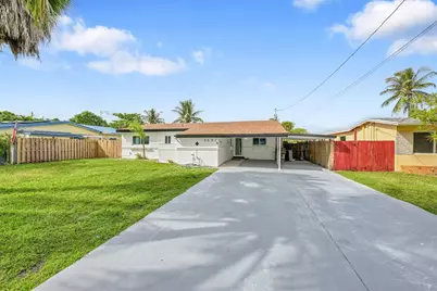 4697 SW 35th Avenue, Fort Lauderdale, FL 33312 - Photo 4