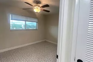 8515 Sunrise Lakes Blvd, Sunrise, FL 33322 - Photo 10