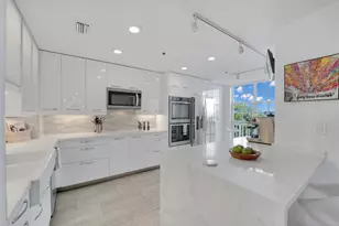 4114 W Palm Aire Dr, Pompano Beach, FL 33069 - Photo 14