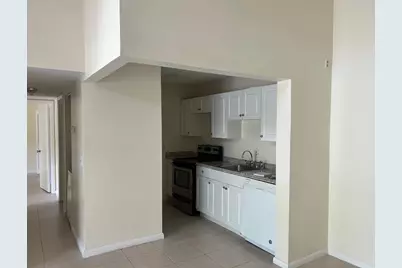 712 Sunny Pine Way #E3, Greenacres, FL 33415 - Photo 4