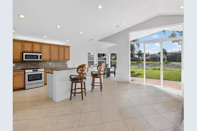 9870 Casa Mar Drive, Lake Worth, FL 33467 - Photo 6