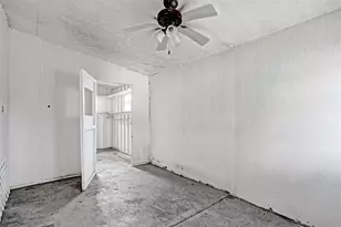 21851 S Heritage Cir, Pembroke Pines, FL 33029 - Photo 52